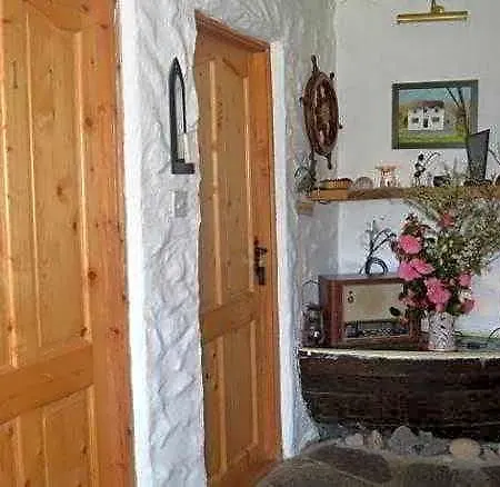 Lissyclearig Thatched